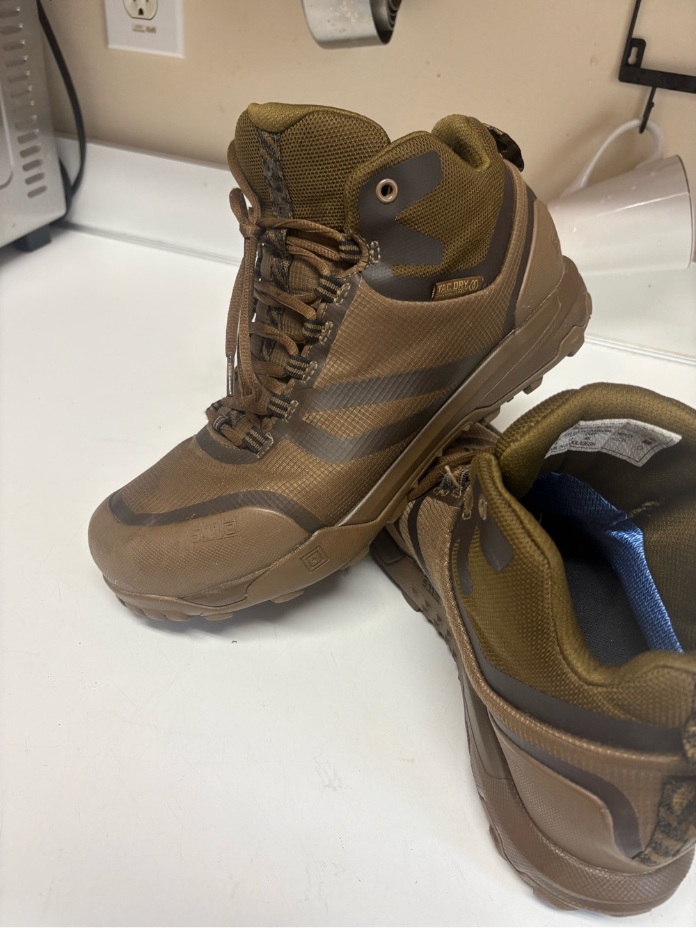 5.11 Tactical Men's A/T Mid Waterproof Boots size 11 excellent condition